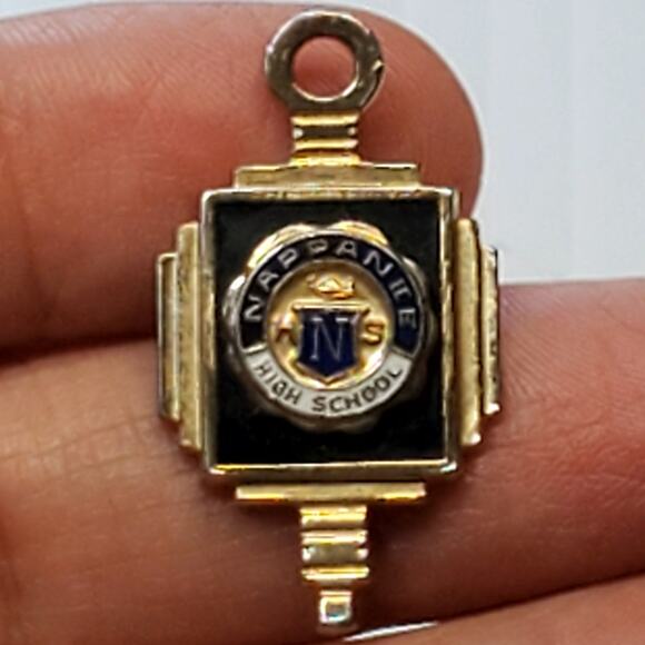 Nappanee High School Pendant Small DH 67 Vtg - Picture 1 of 6